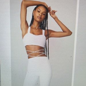 Alo- Airbrush Cinch Bra